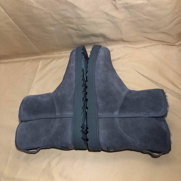 UGG Cory II Genuine Shearling Lined Boot - Picture 6 of 12